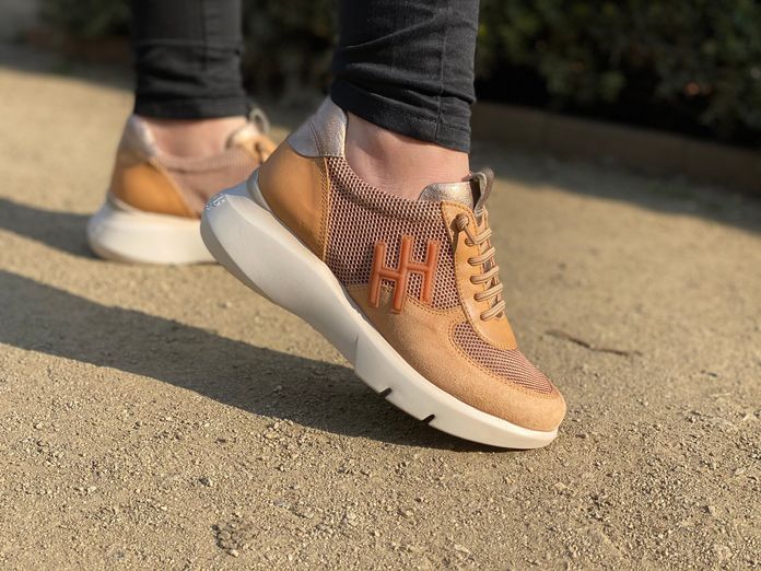 Hispanitas módní sneakers polobotky Camel HV211334