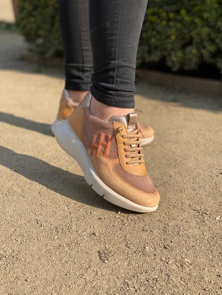 Hispanitas módní sneakers polobotky Camel HV211334